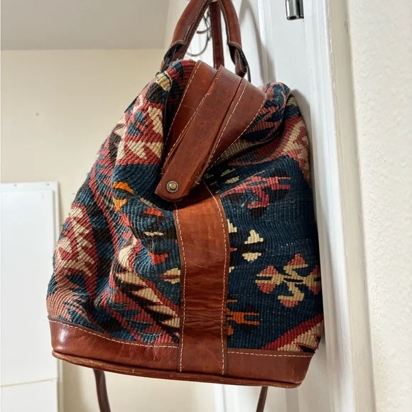 Vintage Turkish Kilim Travel Bag - Picture 5 of 14